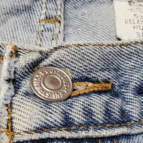 Vintage Retro Y2K Levi's 550 Relaxed Fit Husky Cut Light Wash Distressed Jeans - Picture 10 of 12